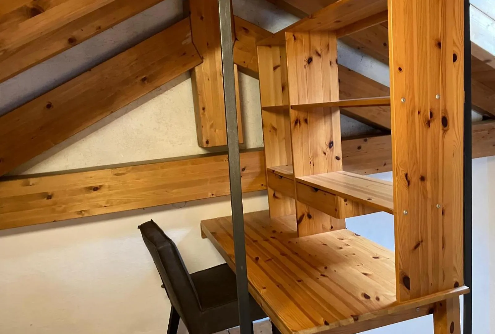 Up & Up - By Myhomeincomo Moltrasio